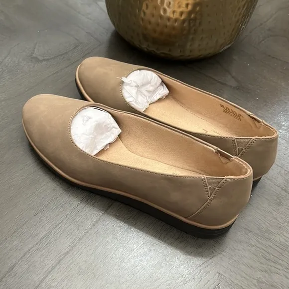 SOUL NATURALIZER Women's Idea Ballet Flat (WIDE)
