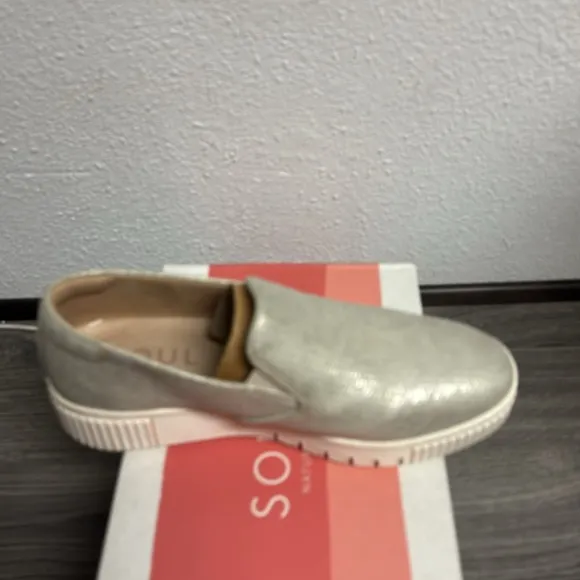 Soul Naturalizer Women's Tia Slip On Sneaker (WIDE)