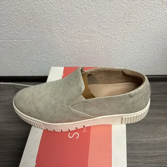 Soul Naturalizer Women's Tia Slip On Sneaker (WIDE)