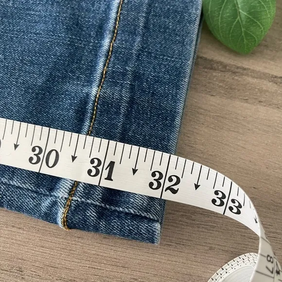 SPANX | Seamed Front Wide Leg Jean in Vintage Indigo Size Small