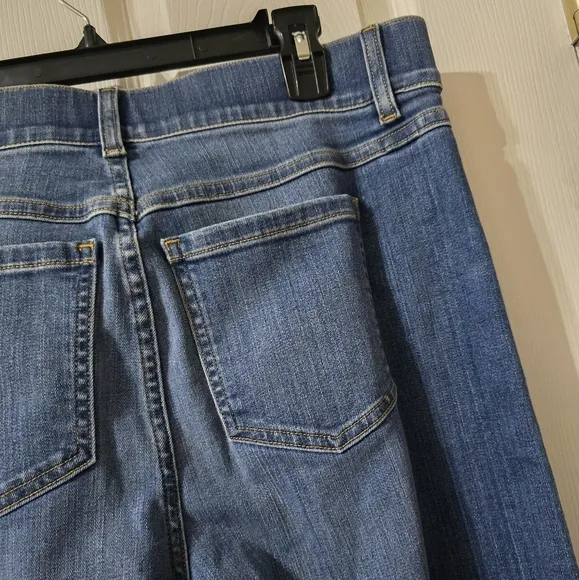 SPANX Seamed Front Wide Leg Jeans in Vintage Indigo, Pull-On, Sz Large, EUC!