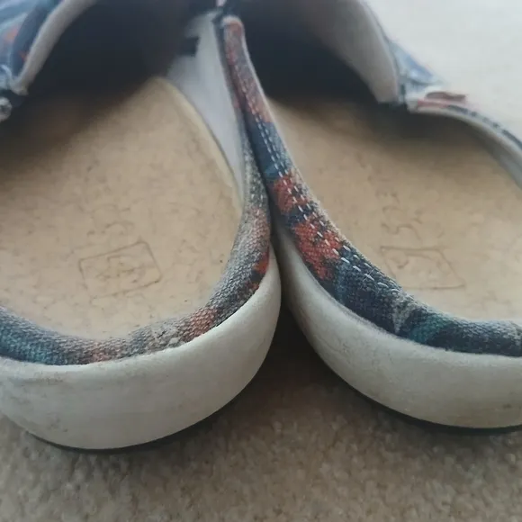 Spenco Siesta Solstice Poppy Print Floral Women's Size 10 Slip On Mules. FL