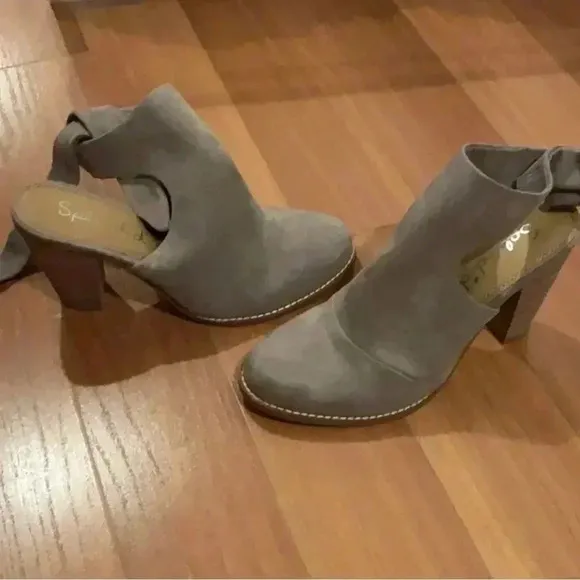 Splendid Women’s Suede Taupe Tie-Back Mules Size 7.5 Like NEW