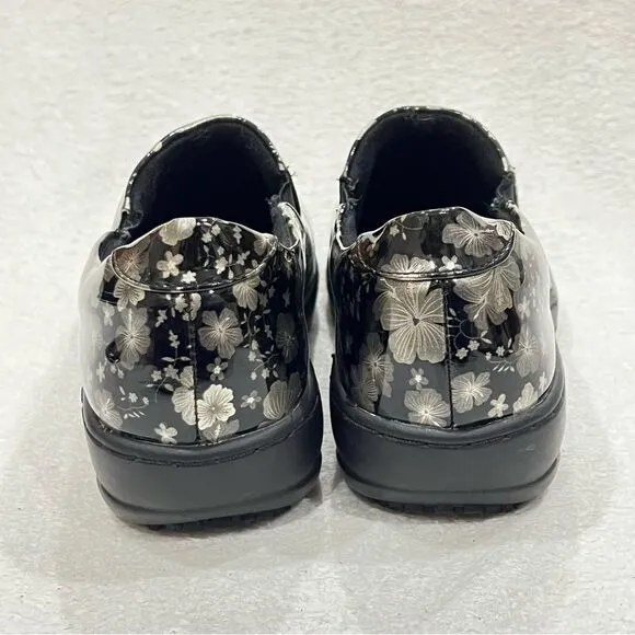 Spring Step Black Silver Floral Clogs 6.5