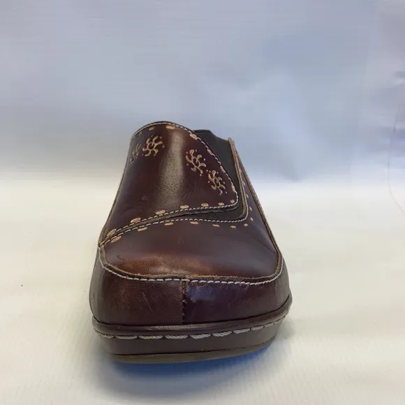 Spring Step L’Artiste brown hand painted clog Chino Clog mule open back comfort