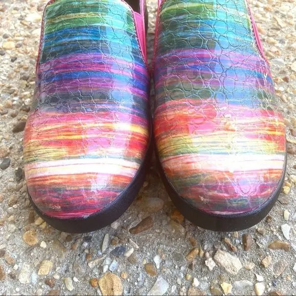 Spring Step SKITELZ Comfort Rainbow Loader Clogs 8