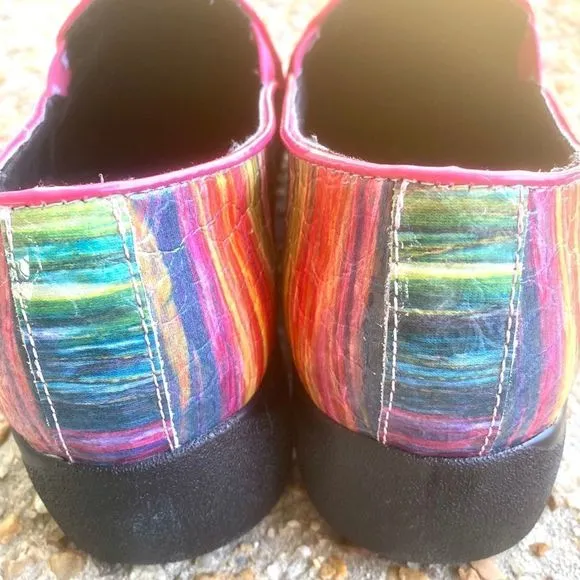 Spring Step SKITELZ Comfort Rainbow Loader Clogs 8
