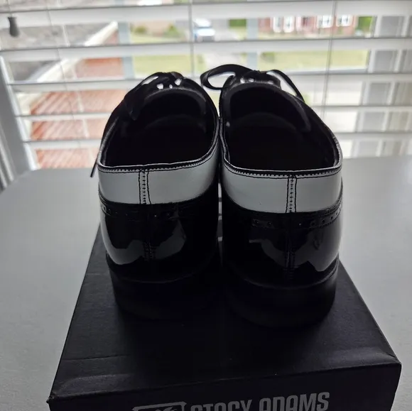 Stacy Adams Dayton Black/ White Wingtip Dressy Leather Oxfords 9D