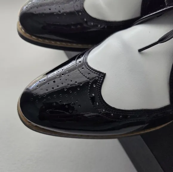 Stacy Adams Dayton Black/ White Wingtip Dressy Leather Oxfords 9D
