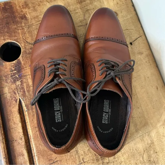Stacy Adams Men's sz 8 Leather Cap Toe Oxfords cognac, EUC see pix for blemishes