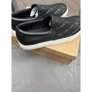 Steve Madden quilted slip on COULTER-Q black slip on sneaker women’s size 9