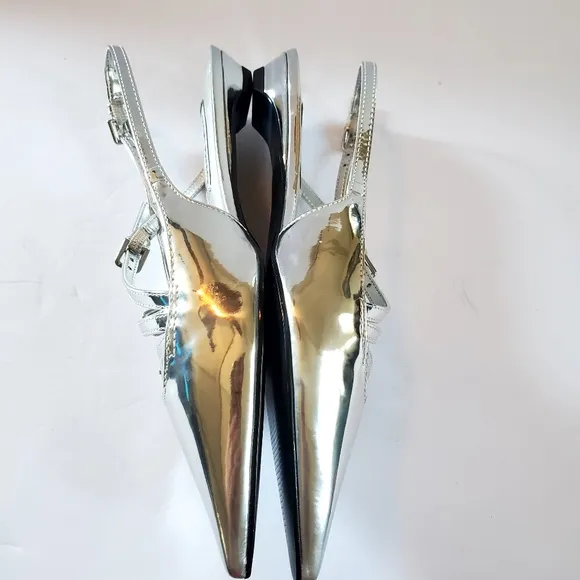 Steve Madden Silver Slingback Kitten Heels Size 6