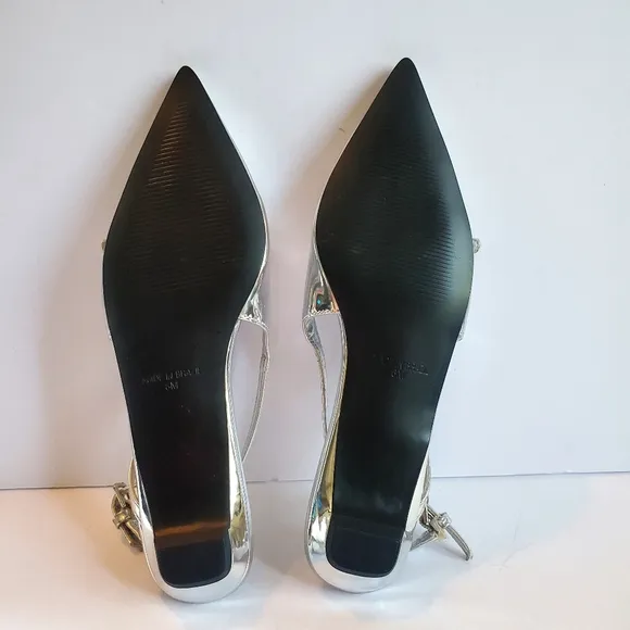 Steve Madden Silver Slingback Kitten Heels Size 6