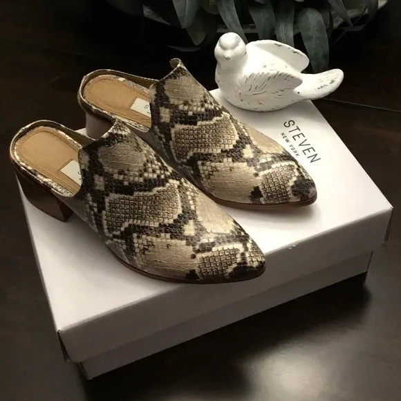 STEVEN BY STEVE MADDEN DEANDRA SNAKESKIN EMBOSSED MULES SIZE 7.5 NIB