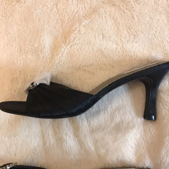 Steven Madden P-Chacha Formal Kitten Heels Size 8.5