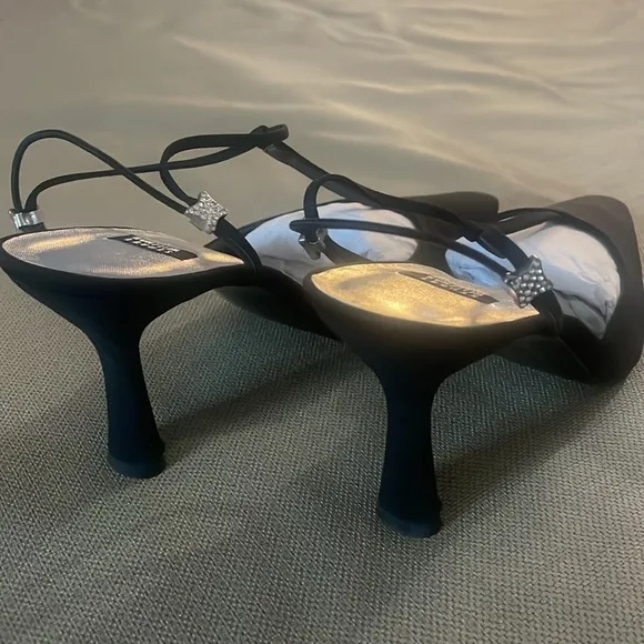 Stuart Weitman Black Heels Size 11