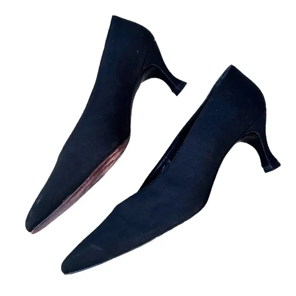 Stuart Weitzman Black Suede Pointed Toe Kitten Heel Pumps Size 9AA
