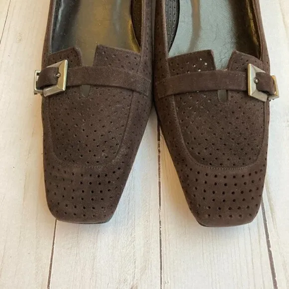 Stuart Weitzman Brown Suede Kitten Heels Sz 10N