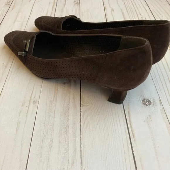 Stuart Weitzman Brown Suede Kitten Heels Sz 10N