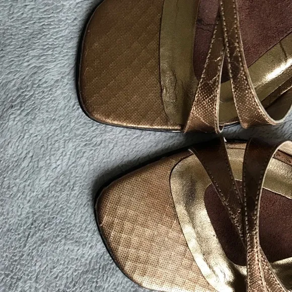 Stuart Weitzman Delovely Metallic Bronze Reptile Leather Slingback Evening Heels