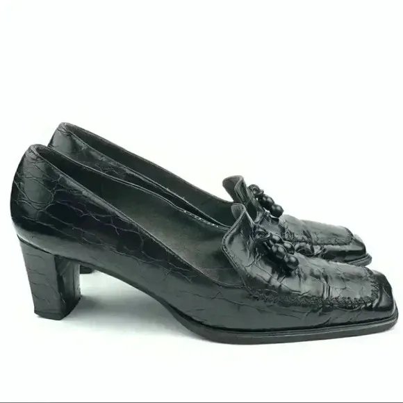 Stuart Weitzman heel 7 AA black leather square toe