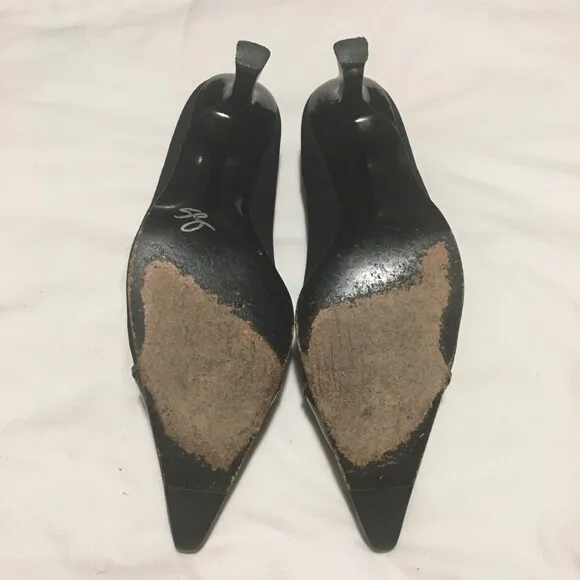 Stuart Weitzman heels Women's 9 black fabric &amp; patent leather kitten pointed toe