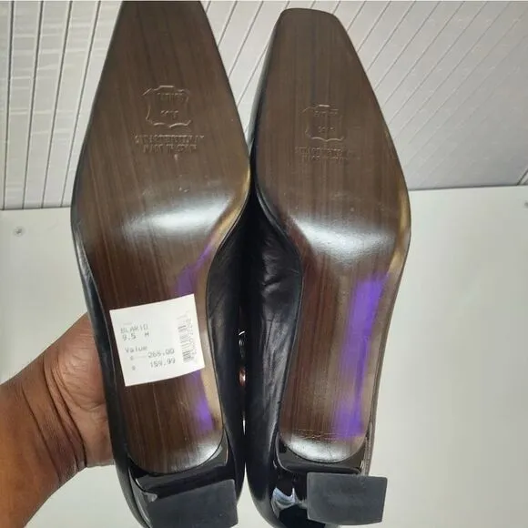 Stuart Weitzman Kitten Heels with Bow black Size 9.5