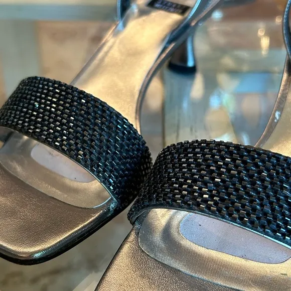 Stuart Weitzman Navy Beaded Slingback Heels~Size 7