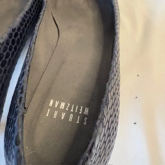 Stuart Weitzman Navy Snake Skin Kitten Court Heels Womens Size 7.5 M