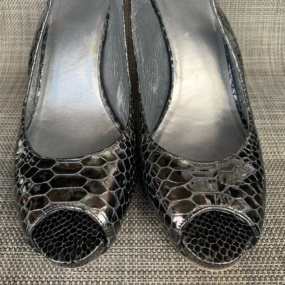STUART WEITZMAN Patent Leather Snake Embossed Slingback Pumps Heels Women’s 9