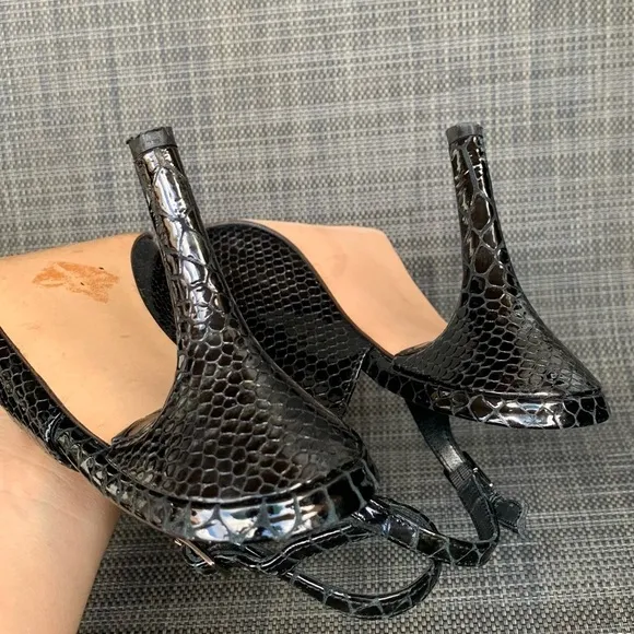 STUART WEITZMAN Patent Leather Snake Embossed Slingback Pumps Heels Women’s 9
