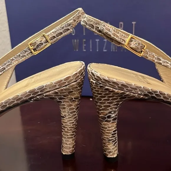Stuart Weitzman Peekapoo Mushroom Crystal Slingback Snakeskin Pumps Heels SZ 8