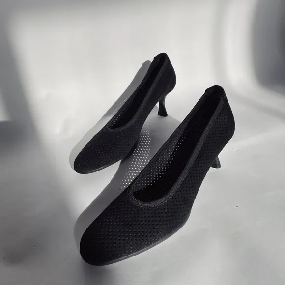 STUART WEITZMAN Perforated Suede Scoop Vamp Heels