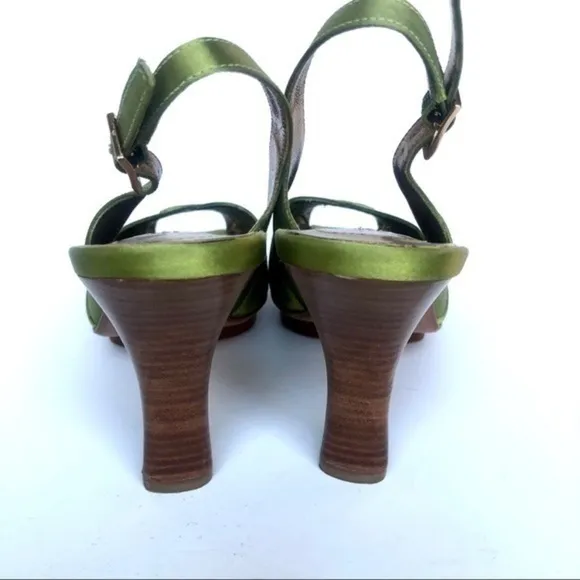 Stuart Weitzman satin slingback heels size 6.5