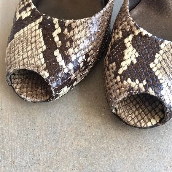 Stuart Weitzman Snakeskin Peep Toe Kitten Heels