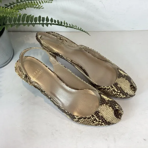 STUART WEITZMAN SNAKESKIN SLINGBACK PEEP TOE HEELS SZ 8