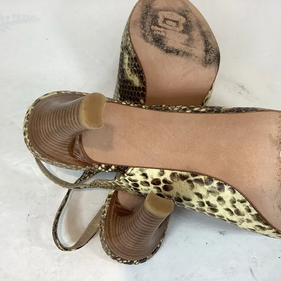 STUART WEITZMAN SNAKESKIN SLINGBACK PEEP TOE HEELS SZ 8