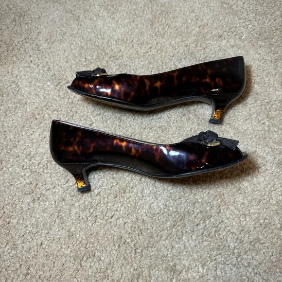 Stuart Weitzman Tortoise Peep Toe Kitten Heels