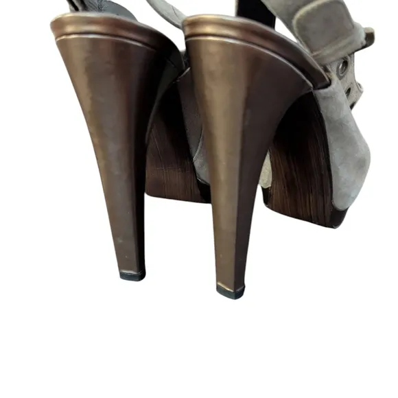 Stuart Weitzman,Gray Peep-Toe Slingback Heels,Size 9