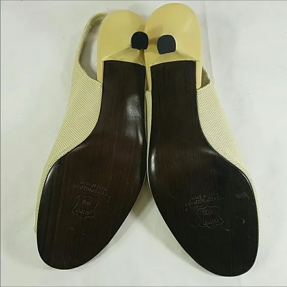 STUART WEIZTMAN Slingback Heels 8.5