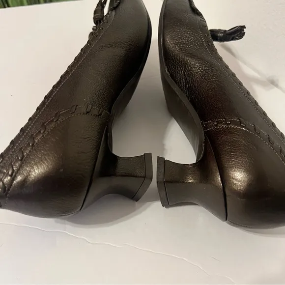 Stuart Wieitman Brown (Pewter) Square Toe Leather Kitten Heels 7.5 Made in Spain