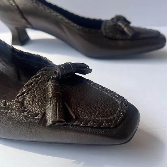 Stuart Wieitman Brown (Pewter) Square Toe Leather Kitten Heels 7.5 Made in Spain