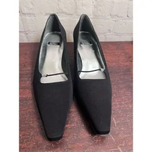 Stuart Weitzman black Peau De Soie heels with rhinestone accent SZ 7.5