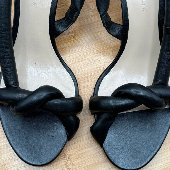 Studio Amelia Tubular Pretzel 70 Black leather slingback Kitten heels size US 9