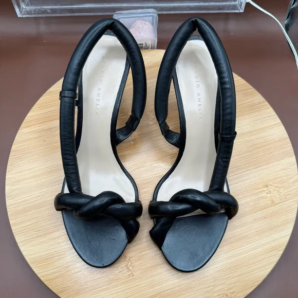 Studio Amelia Tubular Pretzel 70 Black leather slingback Kitten heels size US 9
