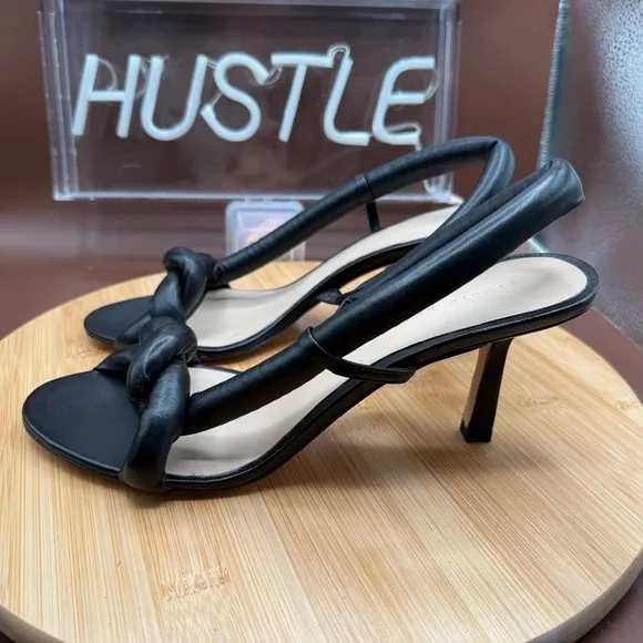 Studio Amelia Tubular Pretzel 70 Black leather slingback Kitten heels size US 9