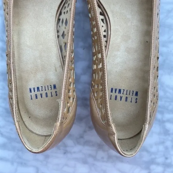 ✨Stunning✨ Stuart Weitzman Cream/Tan Patent Leather Kitten Heels Sz8