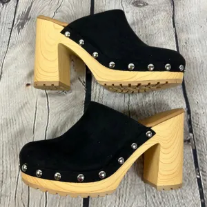 Sun &amp; Stone Taanyaf Silver Studded Clogs Wood Sole Faux Suede Black NEW
