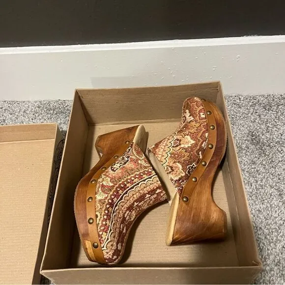 Sundance Five Worlds by Cordani Cyrilla Clogs NEW 7 Brown Multi