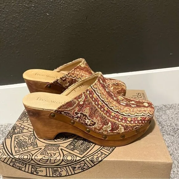 Sundance Five Worlds by Cordani Cyrilla Clogs NEW 7 Brown Multi
